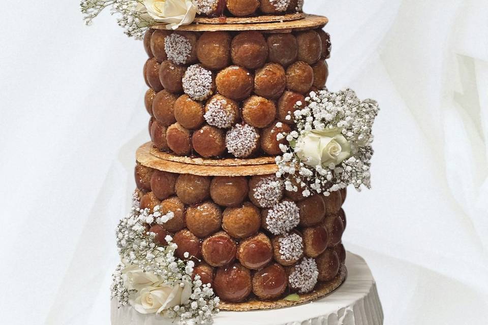 Croquembouche décor fleurs fra