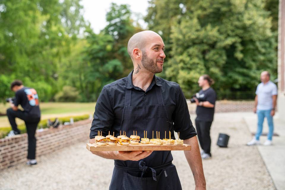 Serveur cour jardin