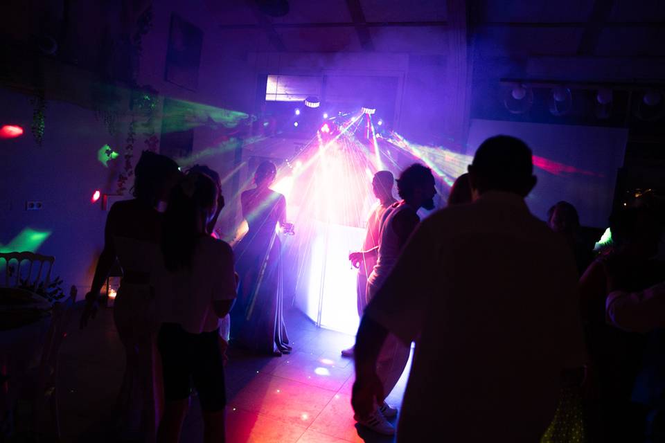 Que la fête commence