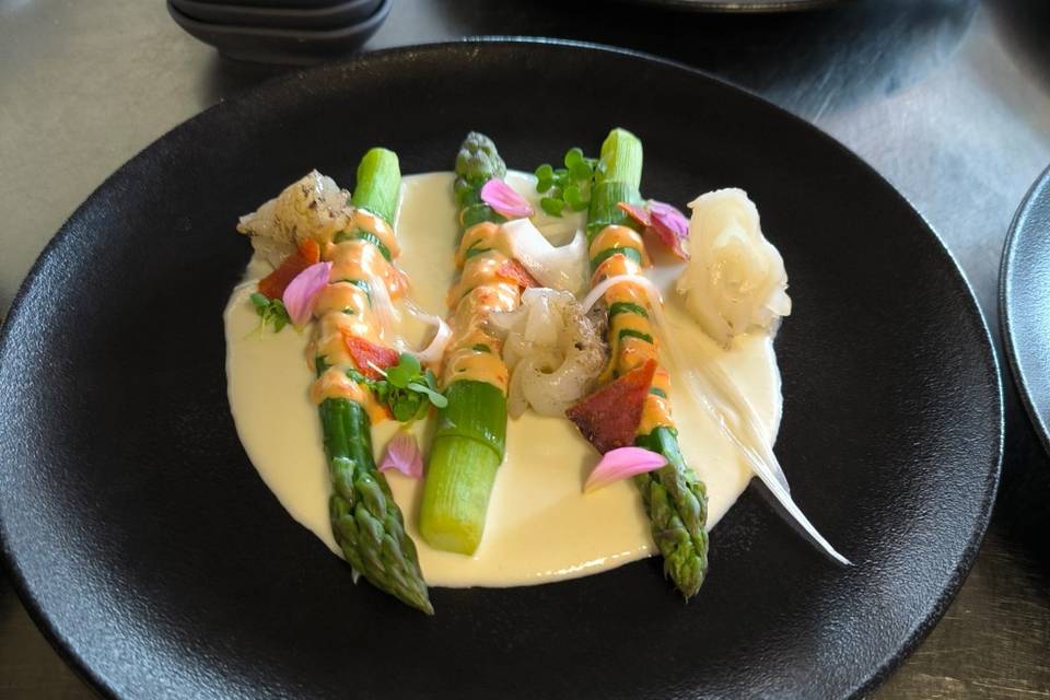 Asperges et encornet