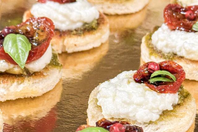 Tartine pesto stracciatella