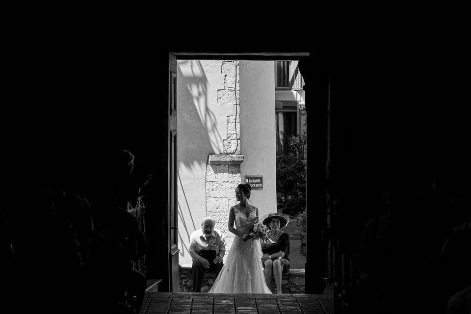 Juste avant l'entrée