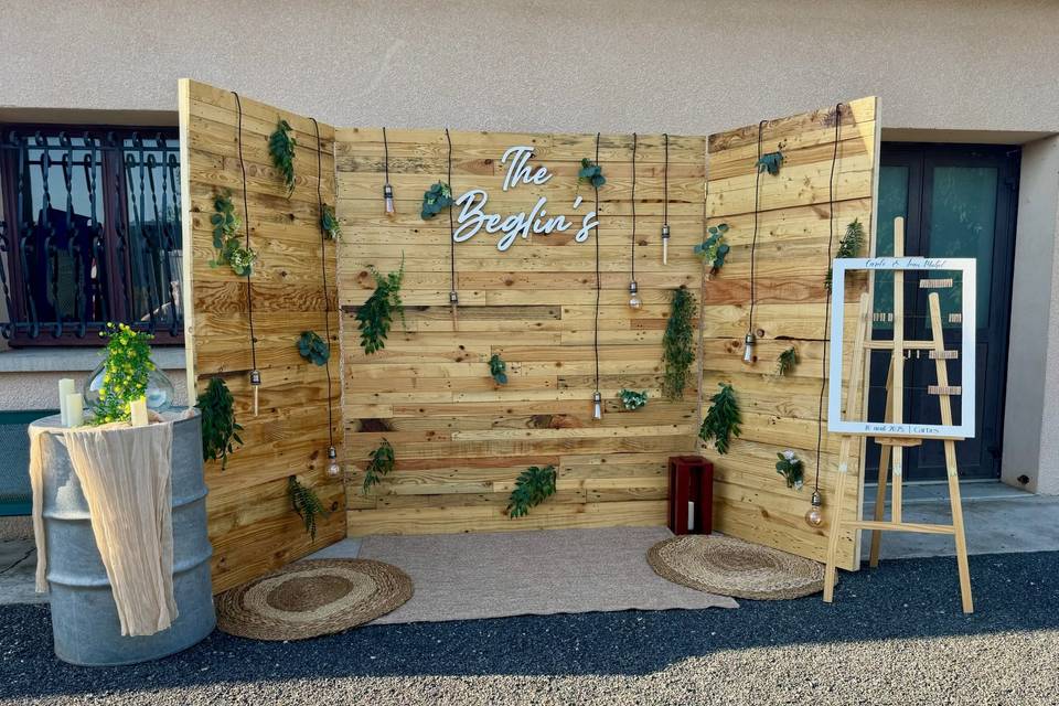 Backdrop Photo Booth