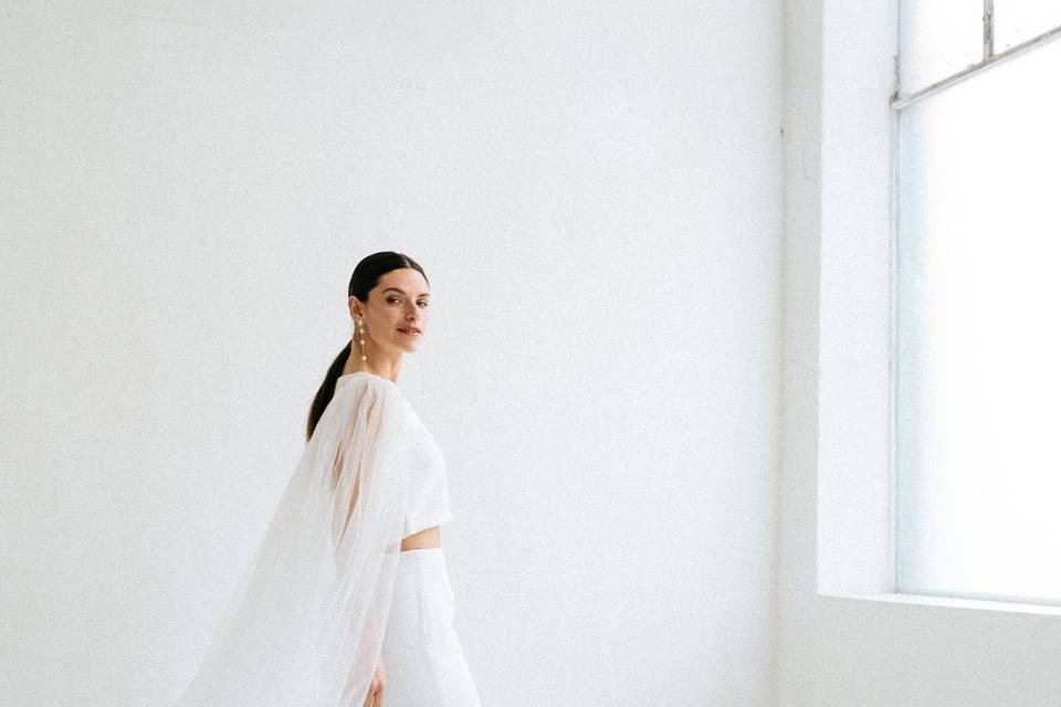 Grej Modern Bride