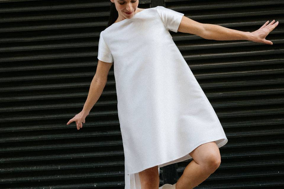 Grej Modern Bride