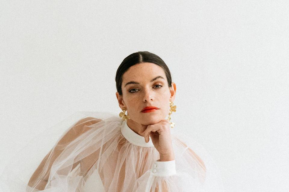 Grej Modern Bride