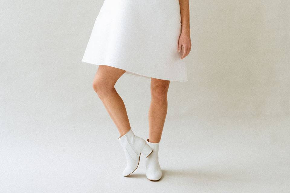 Grej Modern Bride