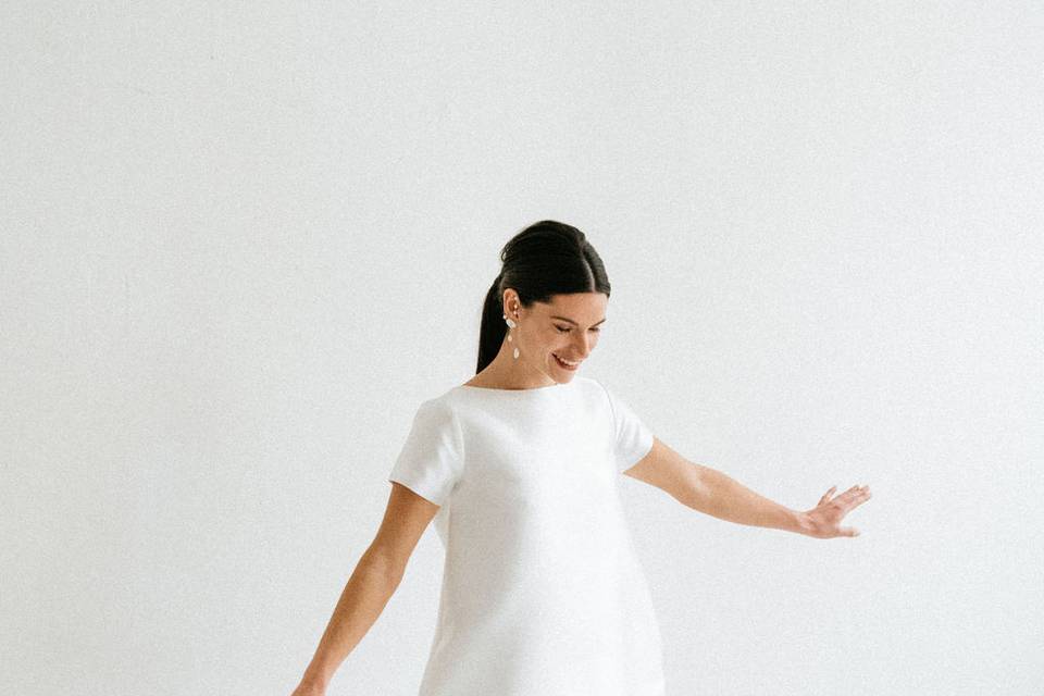 Grej Modern Bride