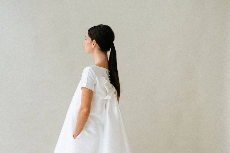 Grej Modern Bride