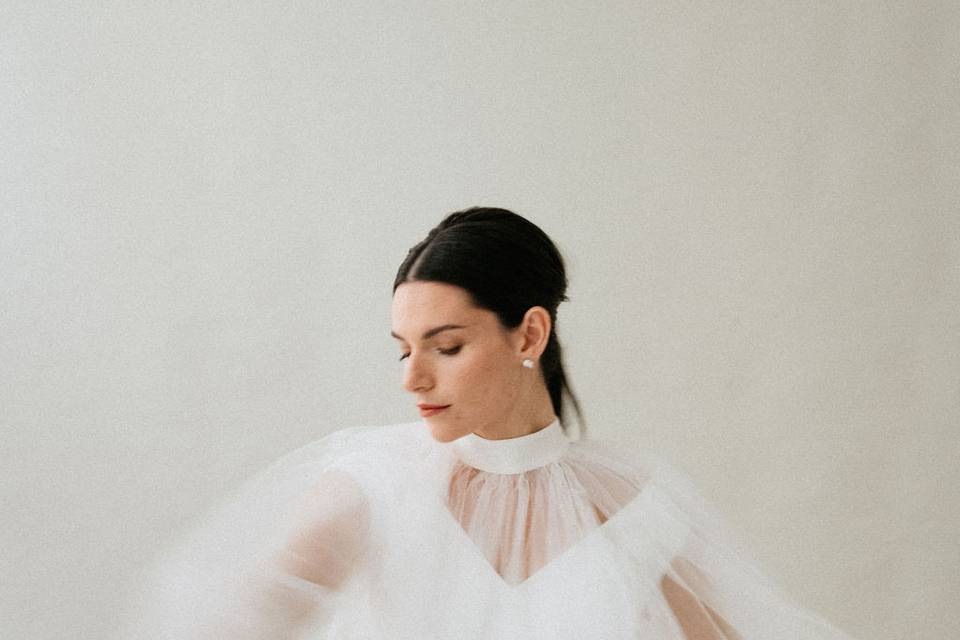 Grej Modern Bride