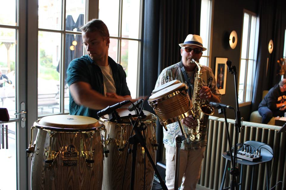 Sax/percu cocktail