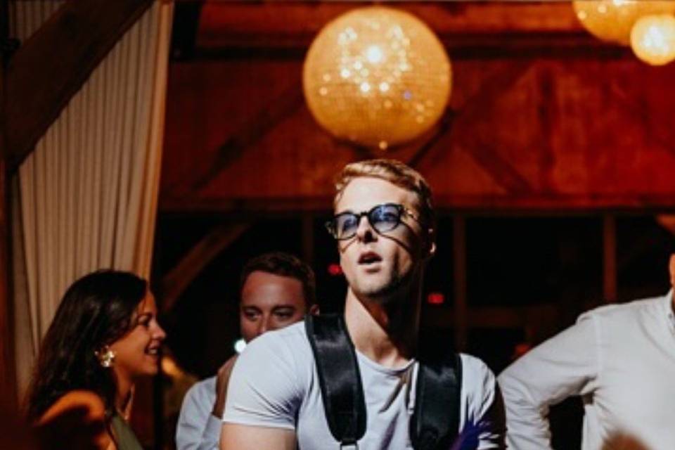 Djembé show weeding