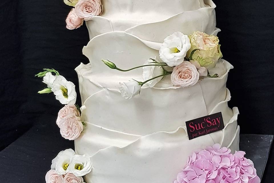 Wedding cake chic et champêtre
