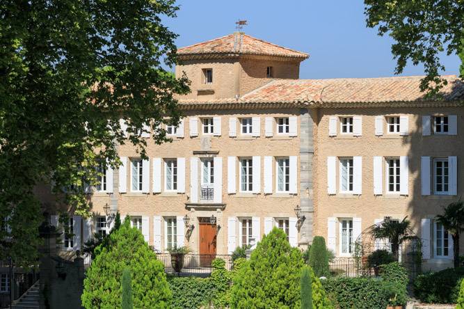 Bâtisse et jardins