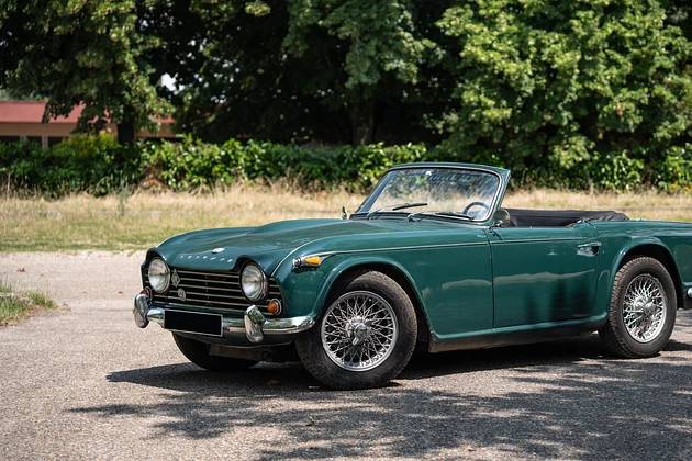 Triumph TR4
