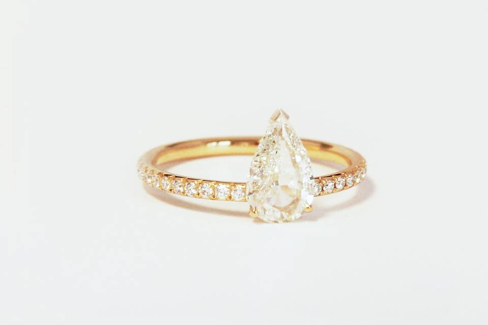 Bague Iris diamant poire