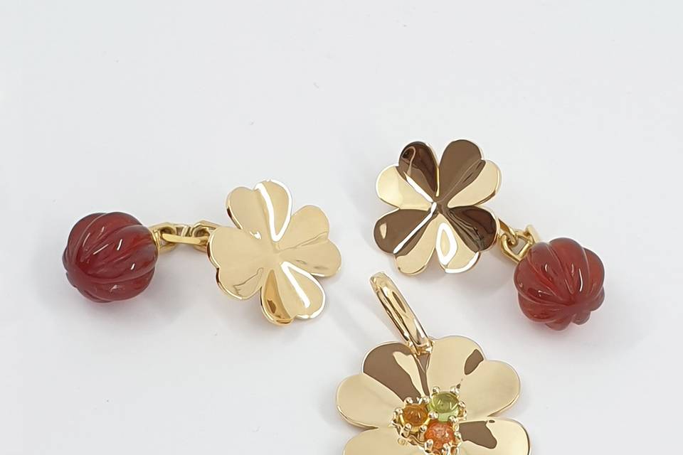 Boutons manchette et pendentif