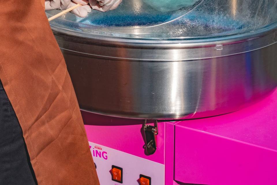Confection de barbe à papa