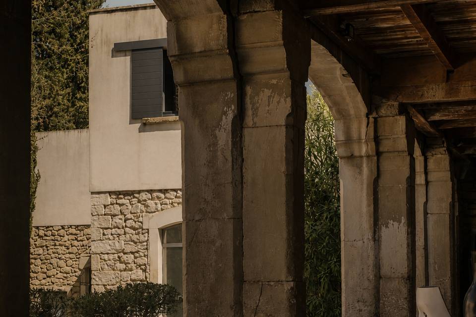 Préau en pierre