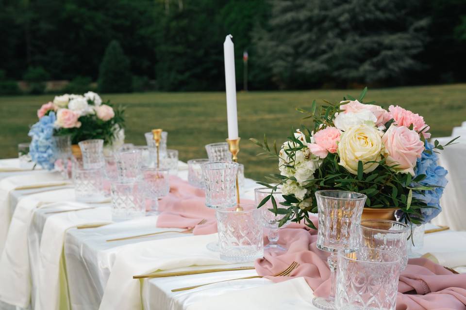 PHOTO_TABLE