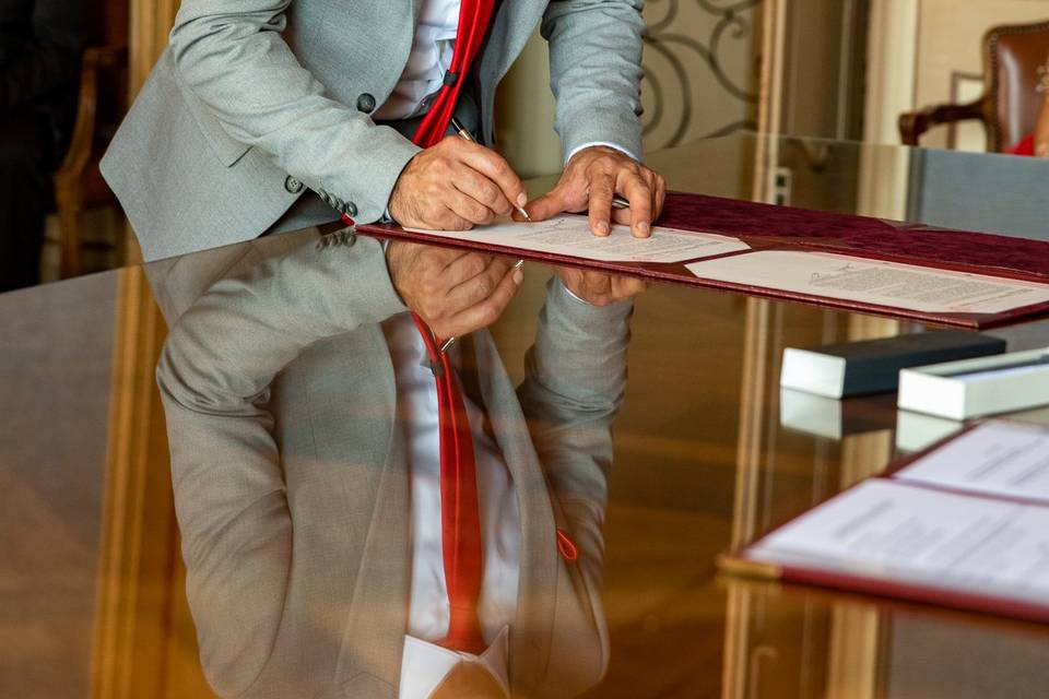 Signature )
