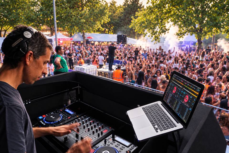 Dj Set soiree mousse