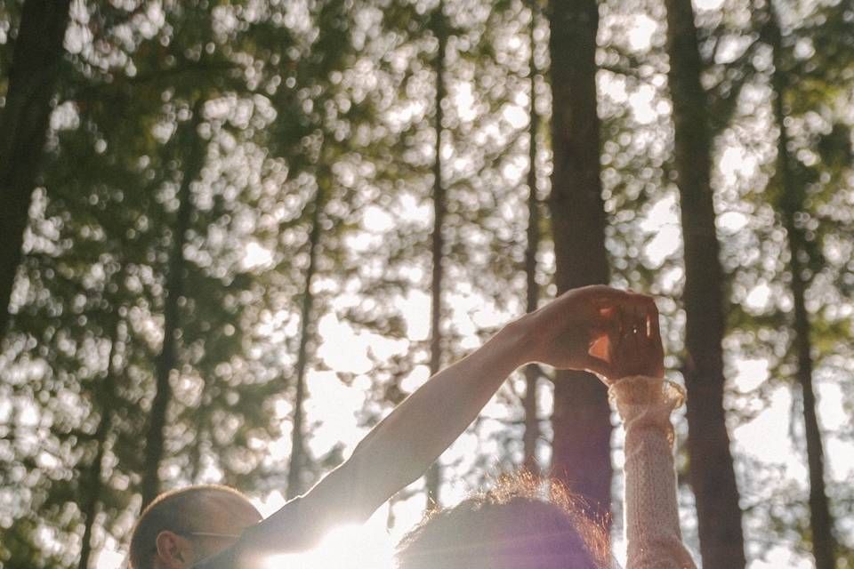 Couple en forêt
