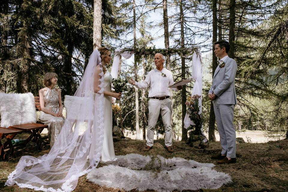 Mariage dans la forêt