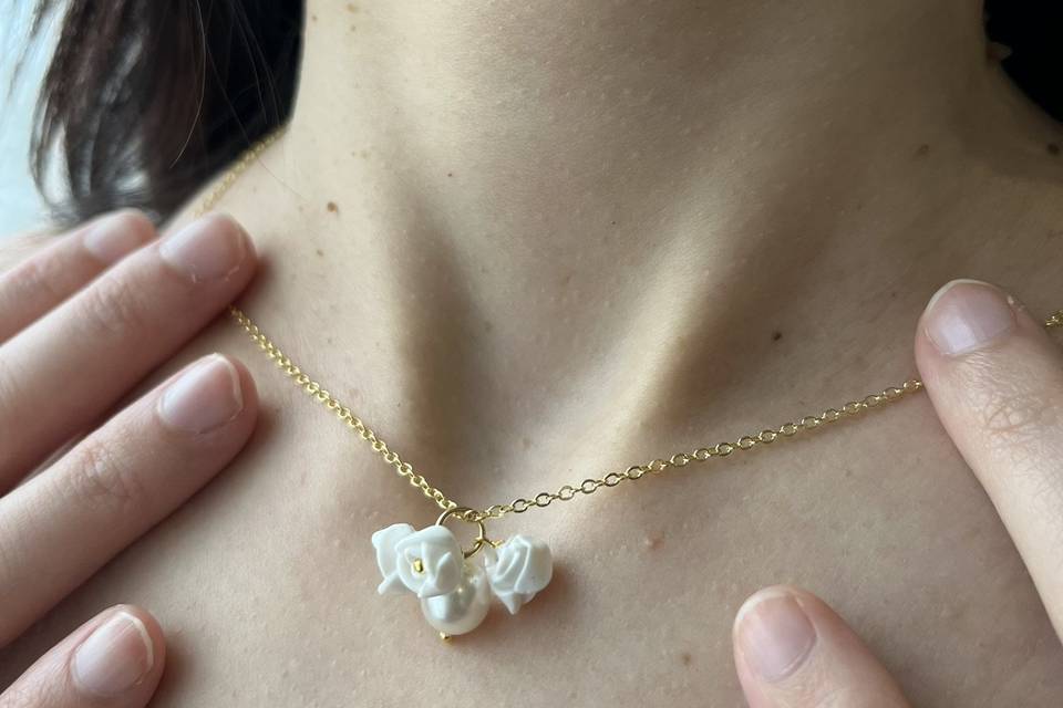 Collier Rosa