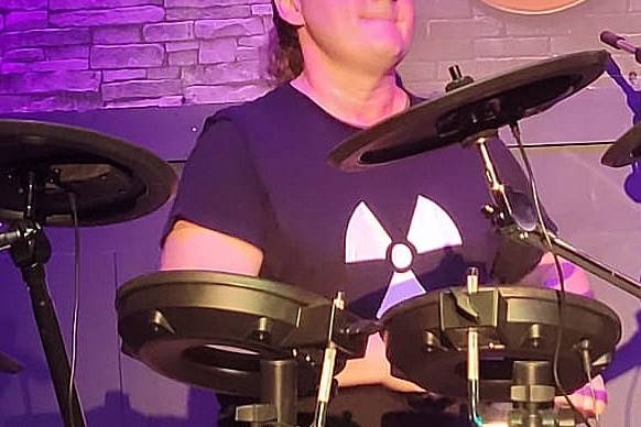 Ben drums