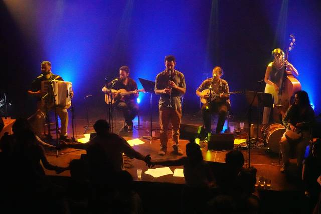 Ixos & friends