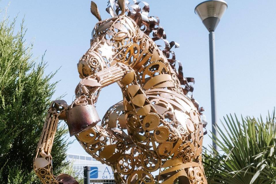 sculpture_cheval_metal_art
