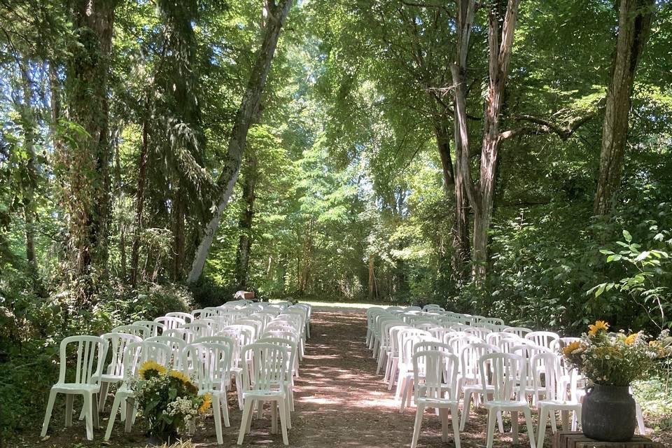 Cérémonie dans le Parc