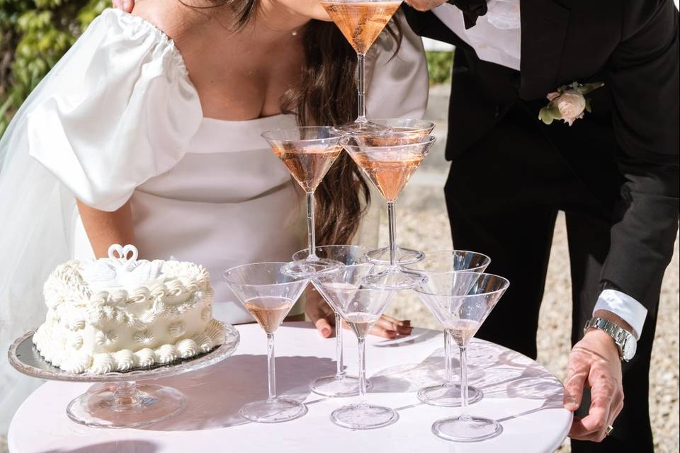 Mon Bonheur Photos - Champagne