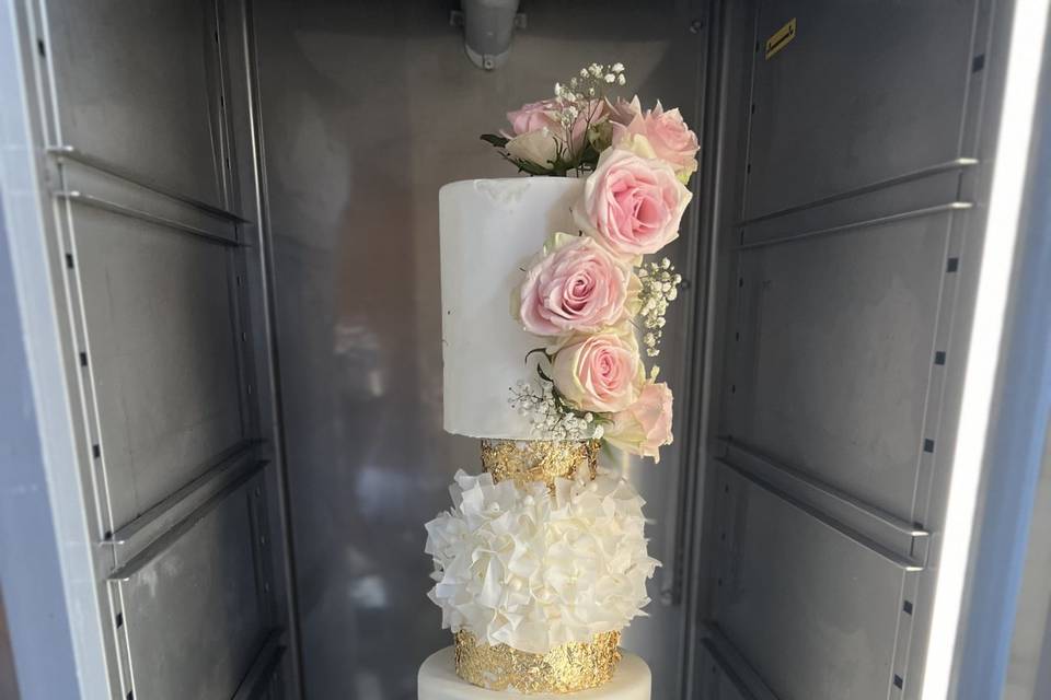 Weeding cake