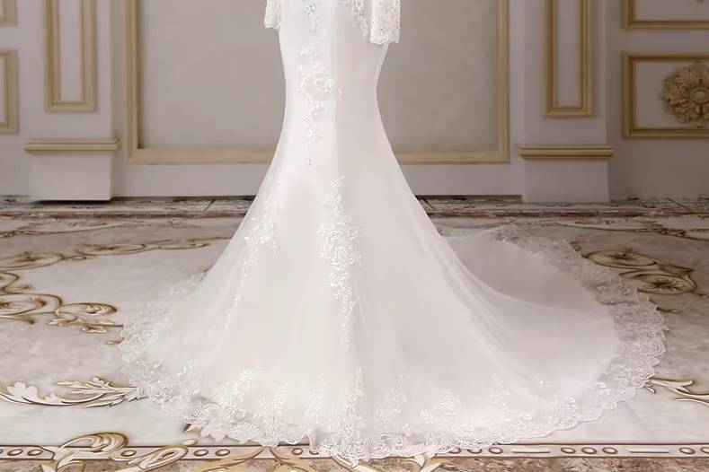 Elegant Lace Bridal Gown