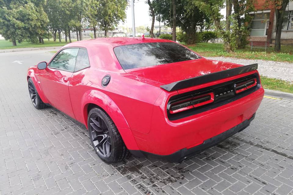 Dodge Challenger SRT Hellcat