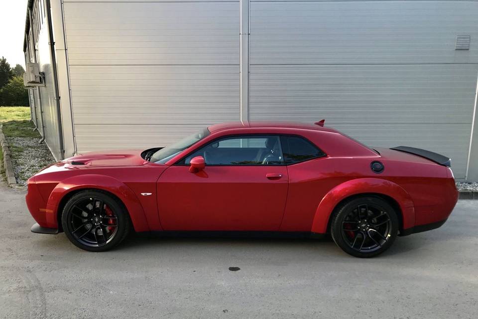 Dodge Challenger SRT Hellcat