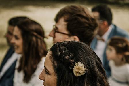 Coiffure d’une témoin