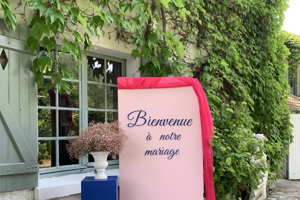 Panneau de bienvenue