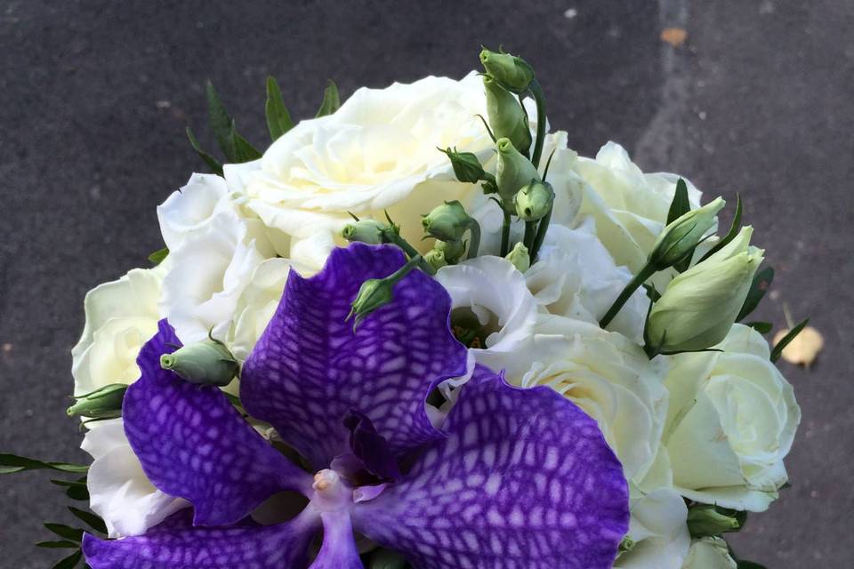 Bouquet de mariée Blanc&Violet