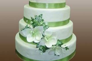 Wedding cake fleur de lys