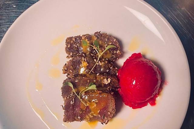 Tataki de thon,sorbet hibiscus