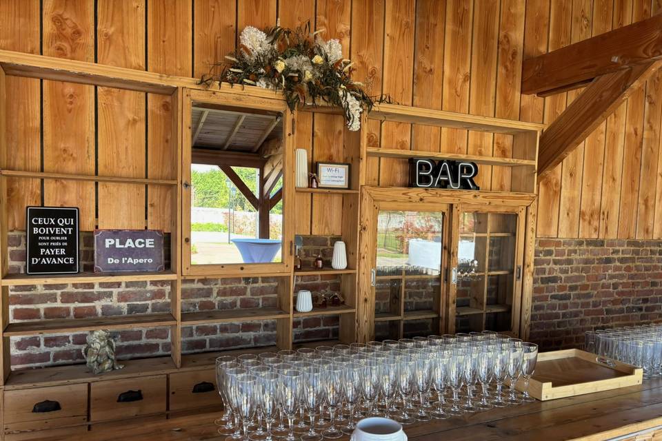 Le bar extérieur
