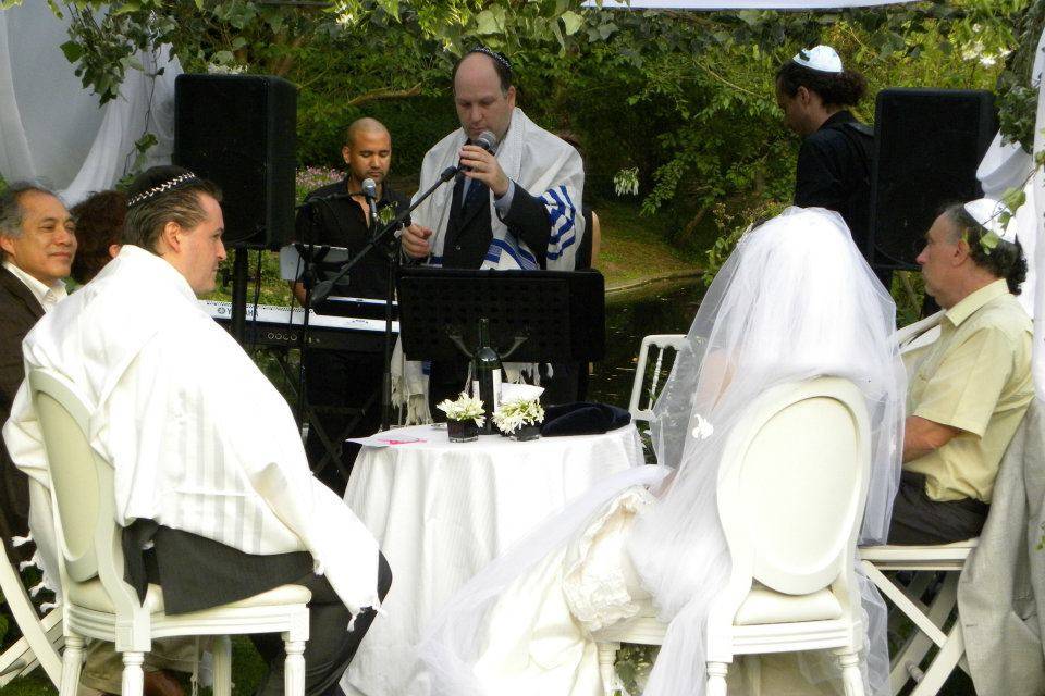 Mariage juif et bouddhiste