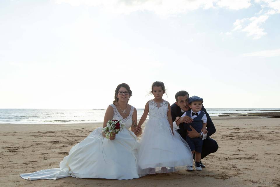 Mariage en famille à la plage