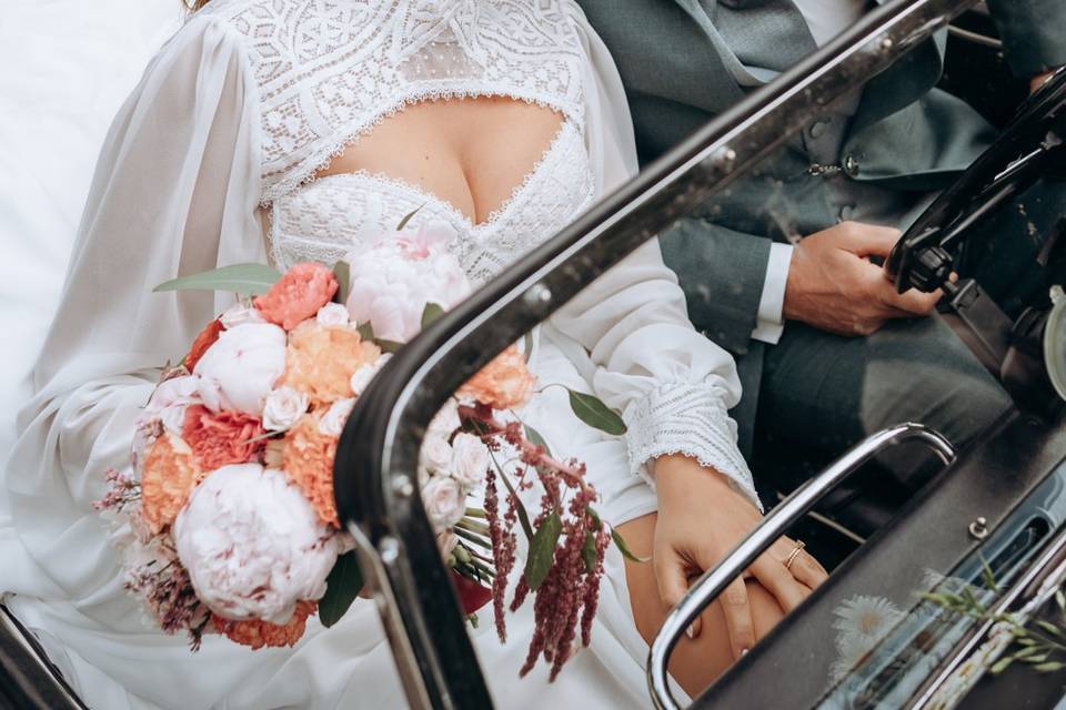 Couple en voiture