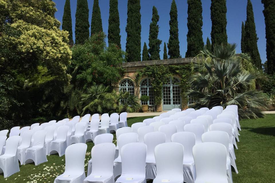 Cérémonie dans le parc