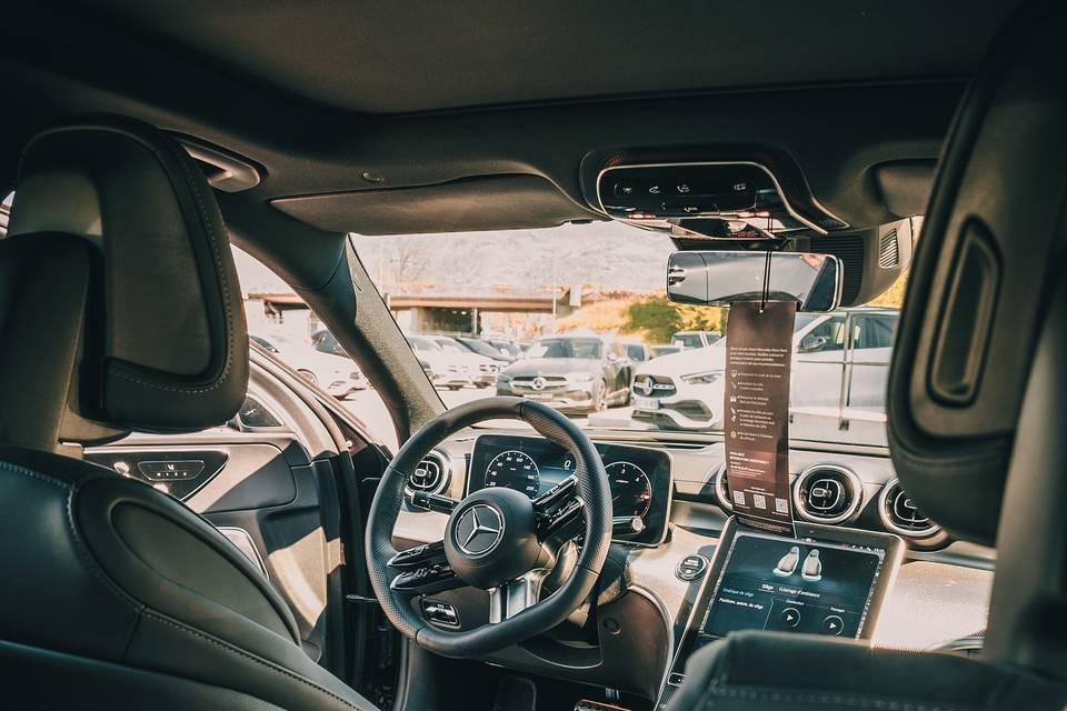 Mercedes Benz Rent Huillier