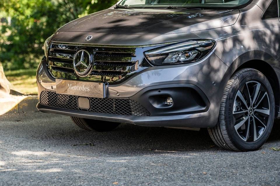 Mercedes Benz Rent Huillier